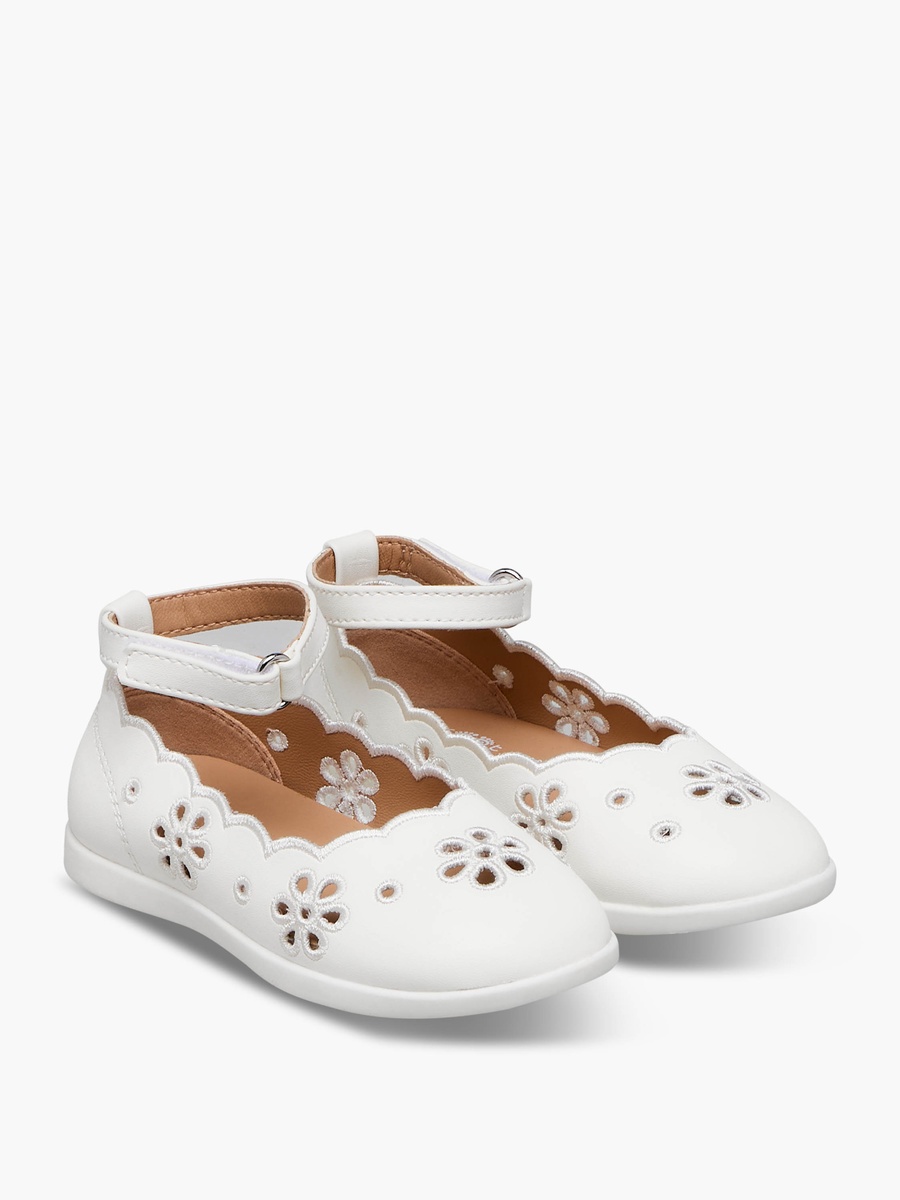 Floral Cutout Mary Jane Shoes