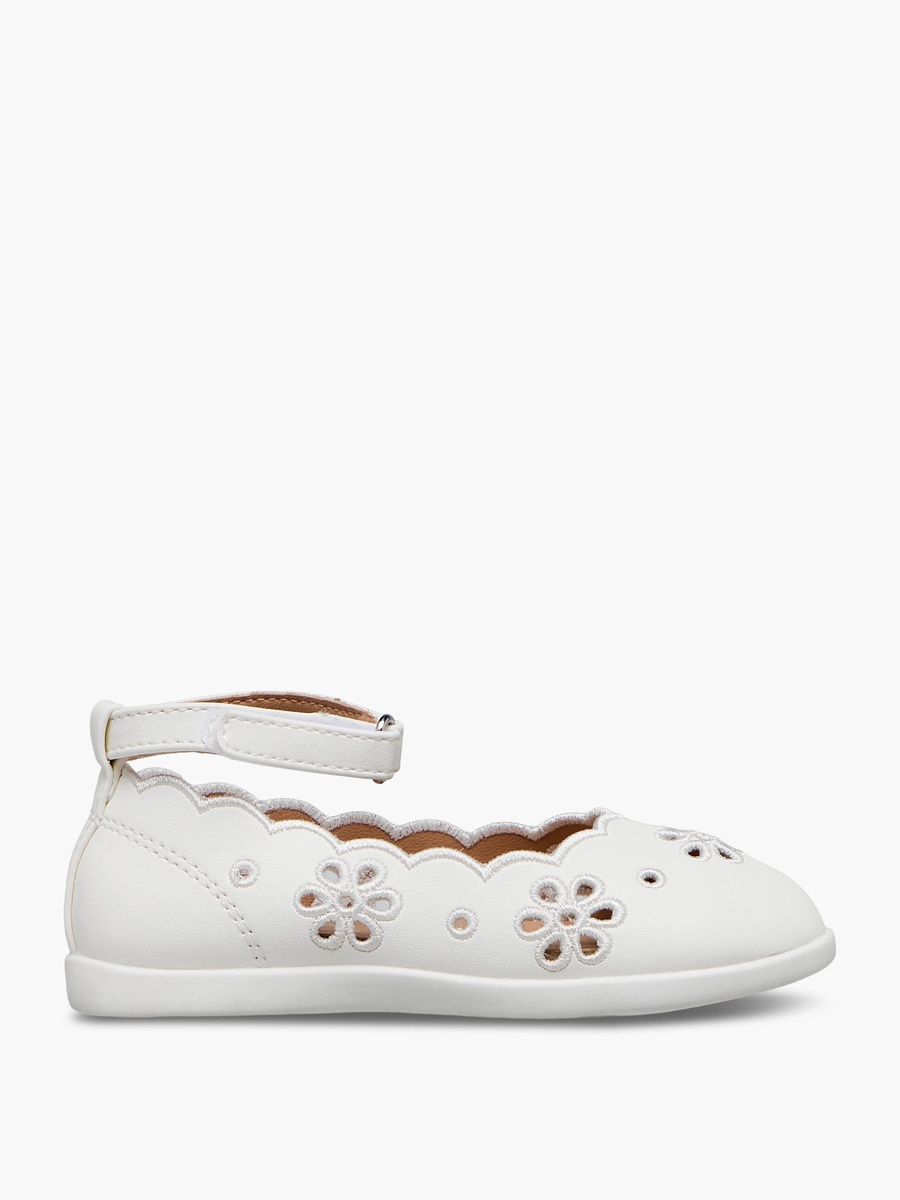 Floral Cutout Mary Jane Shoes