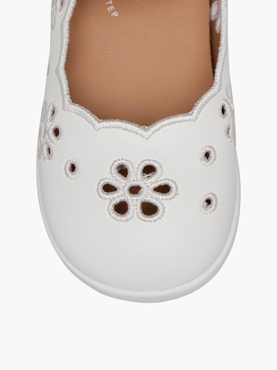 Floral Cutout Mary Jane Shoes