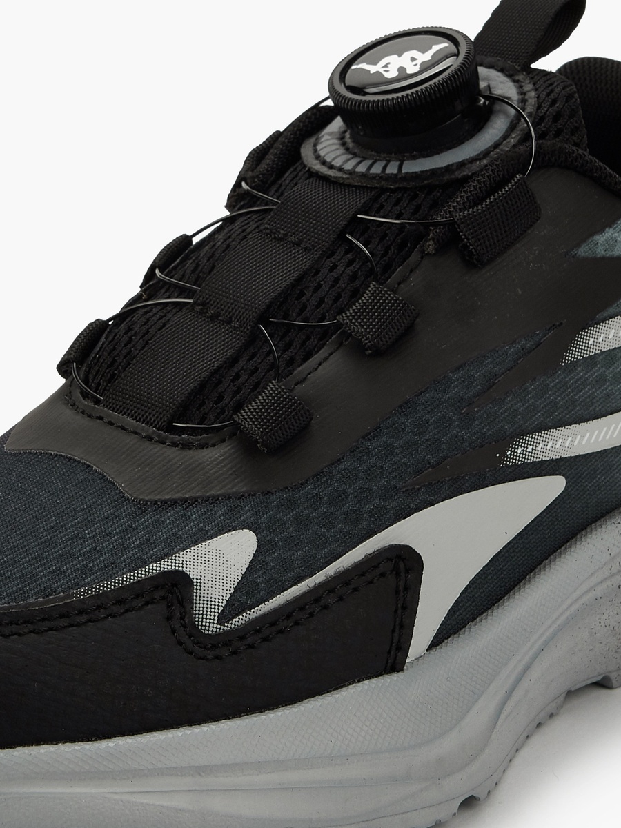 Rotating Buckle Sports Shoes