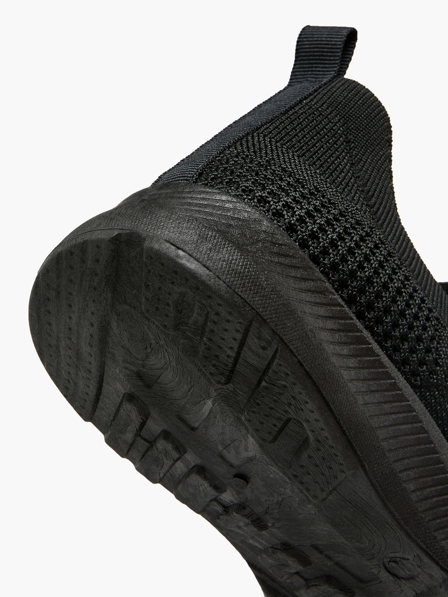 Slip-On Sports Shoes