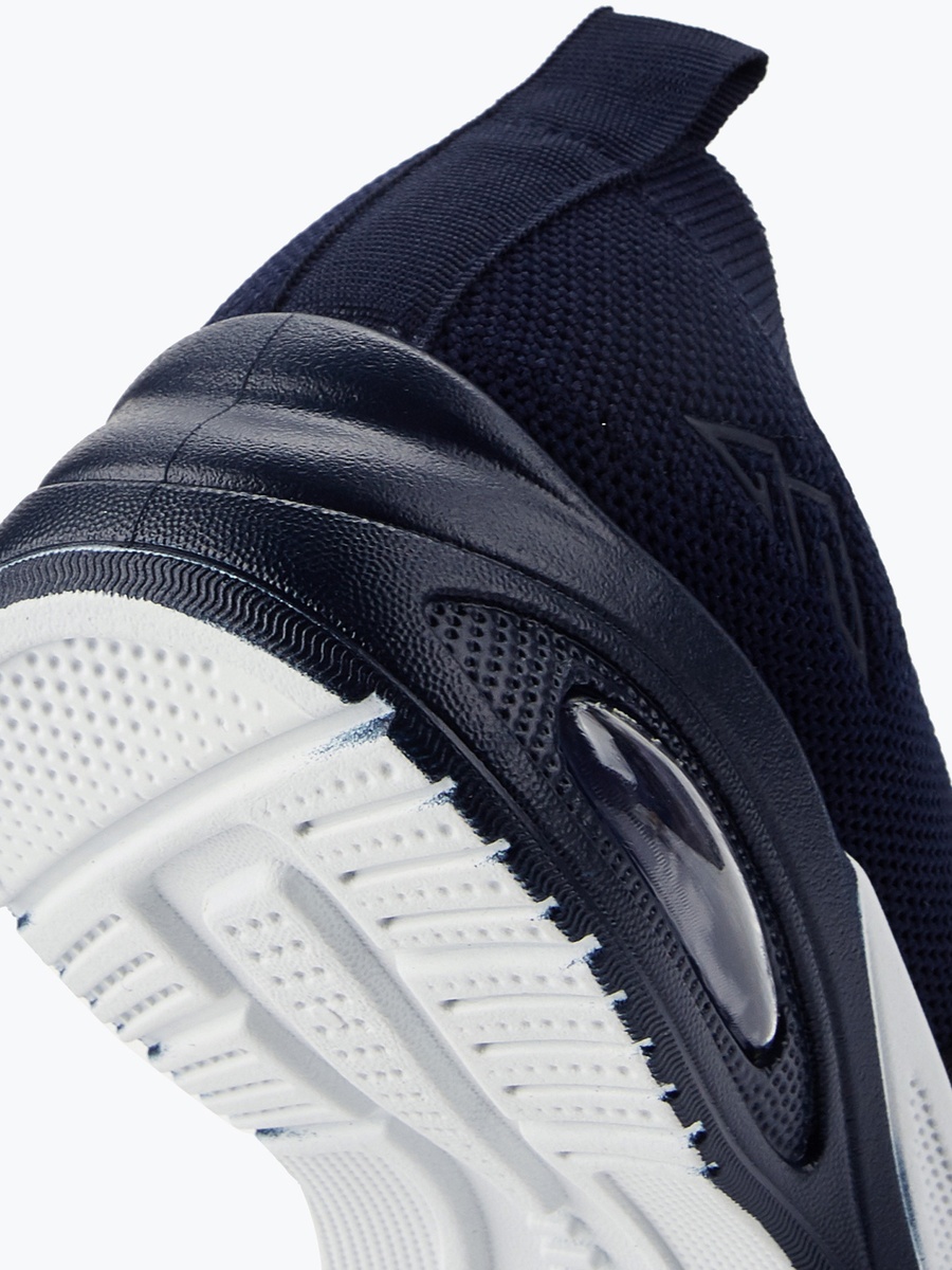 Slip-On Sports Shoes