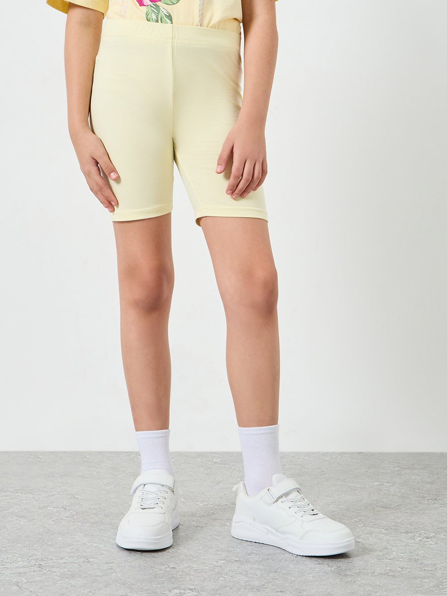 Teen Girls Oversized T-Shirt and Cycling Shorts Set