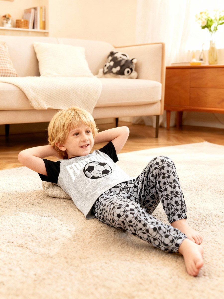 Boys Graphic Print T-Shirt and Pyjama Set