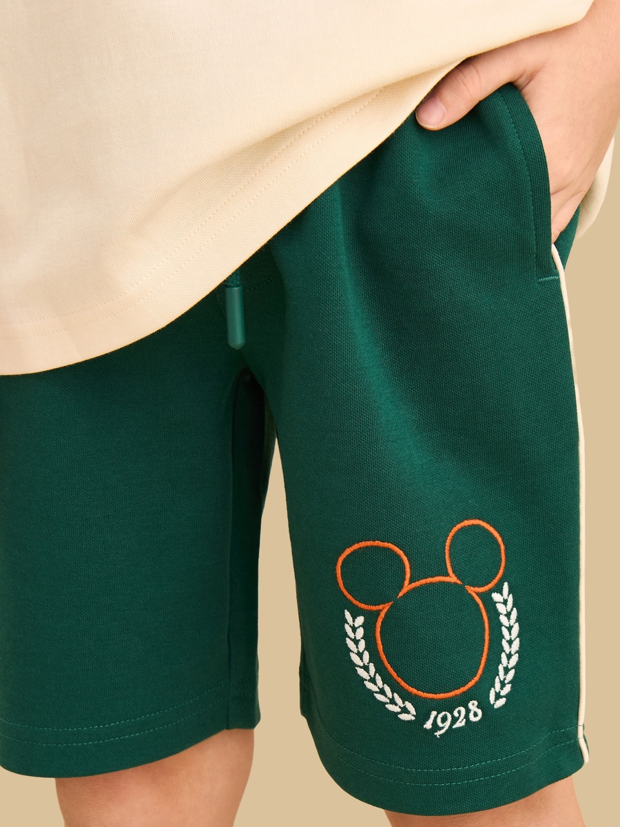 Mickey Mouse Print T-Shirt and Shorts Set