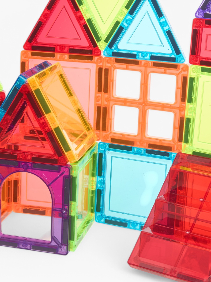 26-Piece Magnetic Blocks Playset