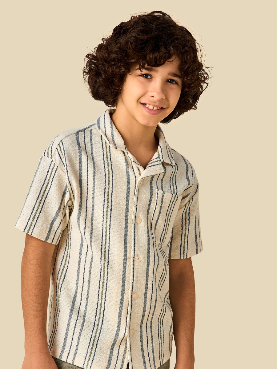 Short Sleeves Shirt with Stripes