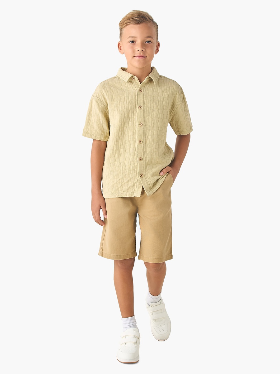 Short Sleeves Shirt with Textured Design