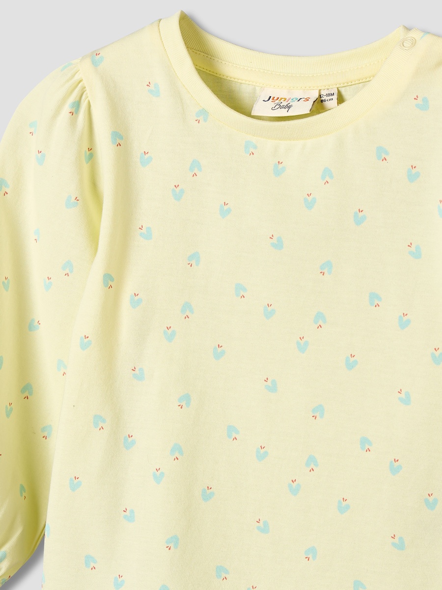 Round Neck Long Sleeves T-Shirt with Heart Print