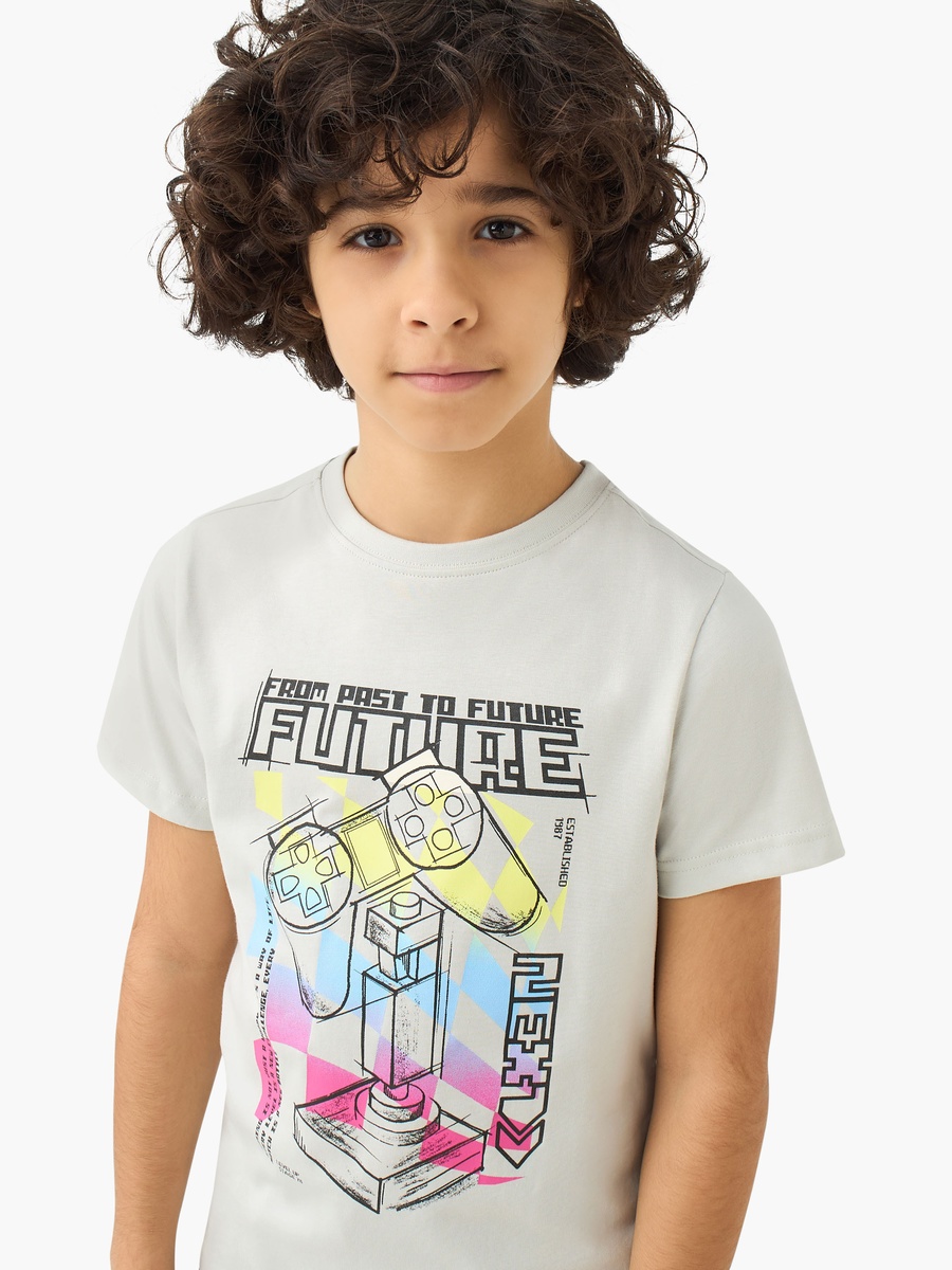 Crew Neck Short Sleeves T-Shirt with Graphic Print