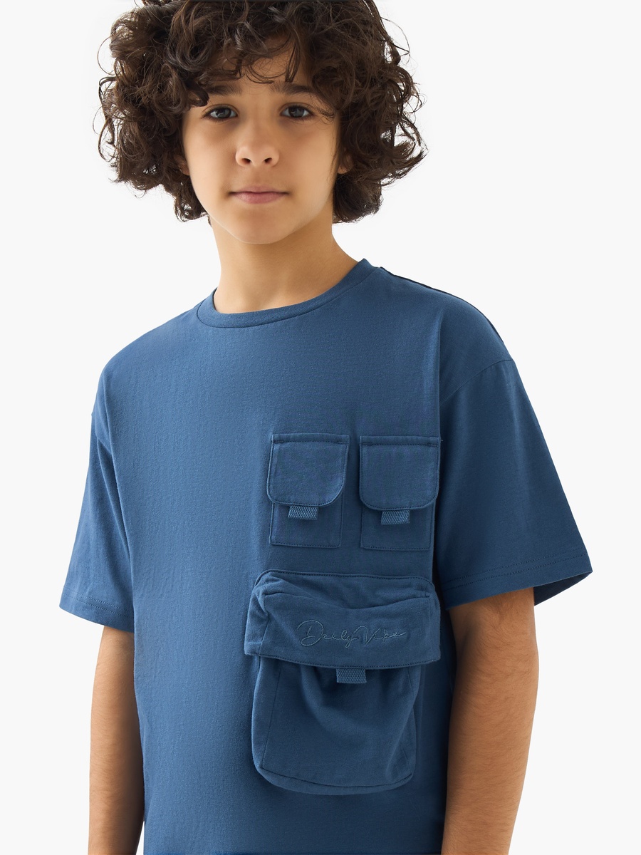 Crew Neck Short Sleeves T-Shirt with Pockets