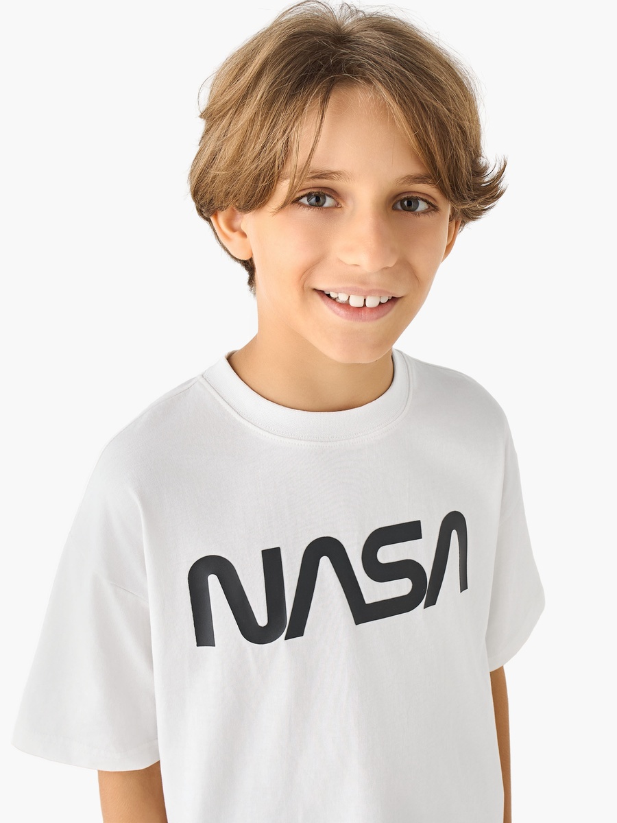 Crew Neck Short Sleeves T-Shirt with Typographic Print