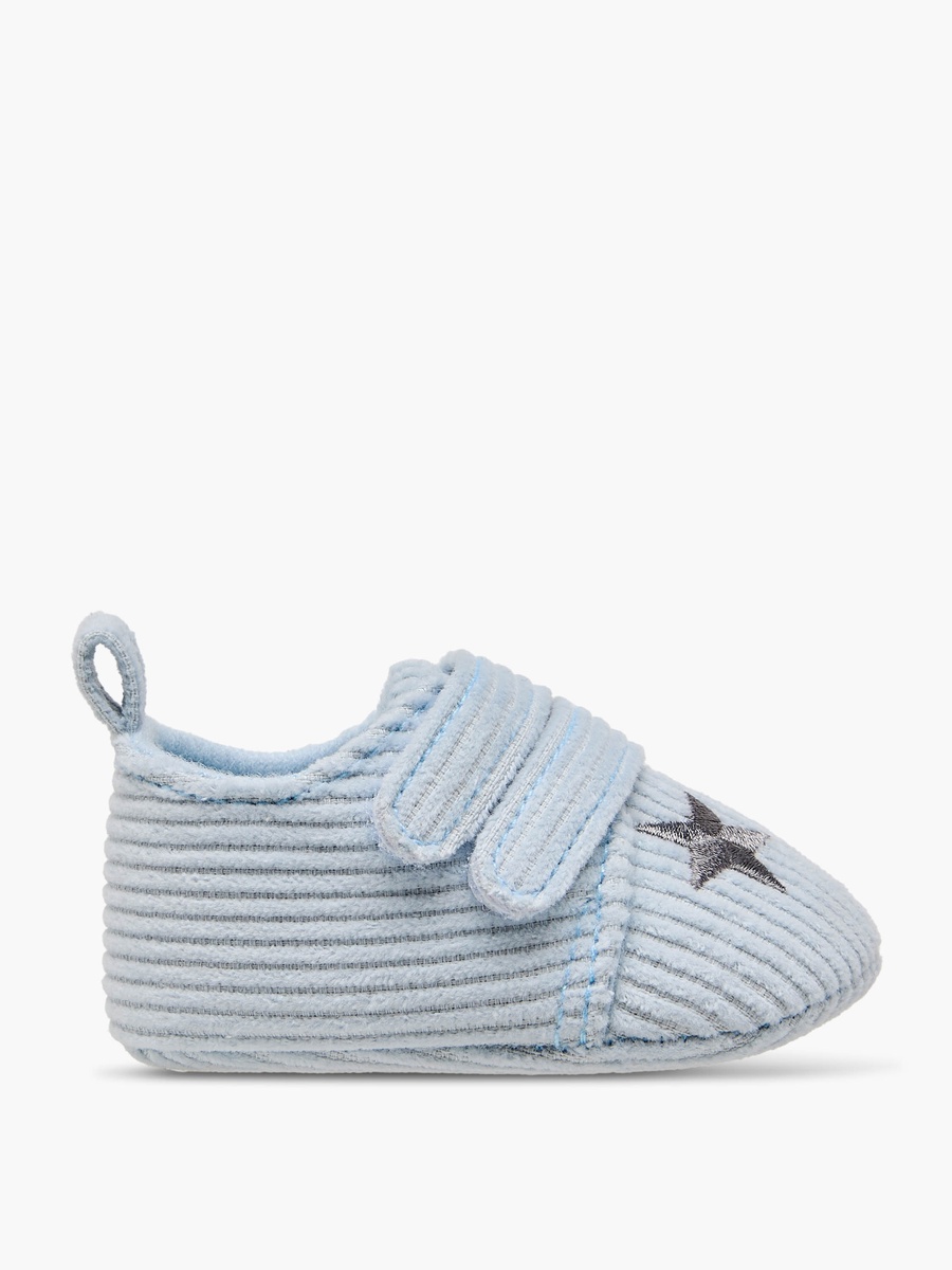 Booties with Star Embroidery