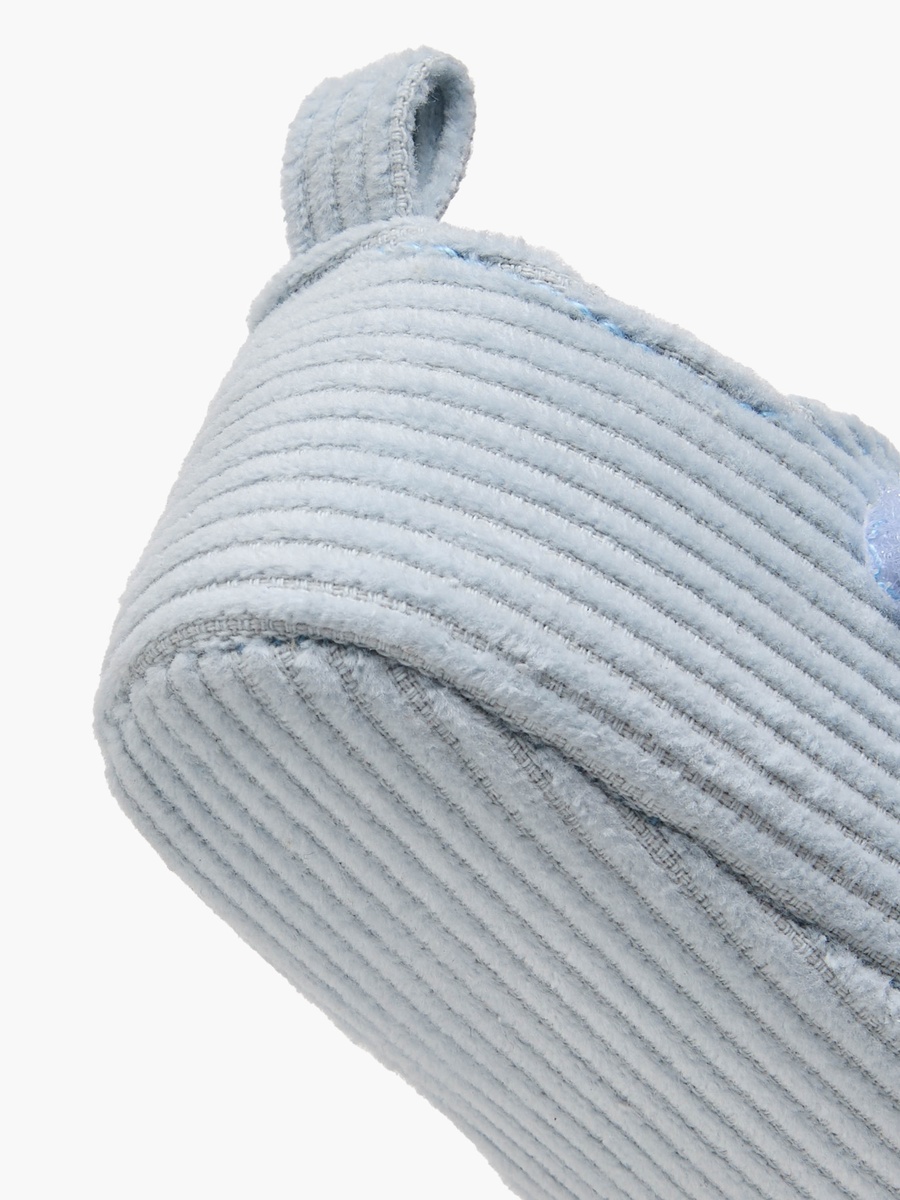 Booties with Star Embroidery