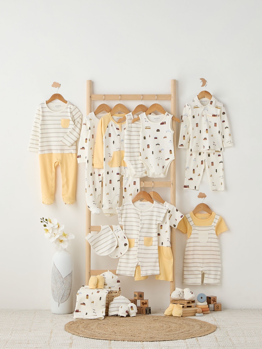 Cotton Round Neck Sleepsuit with  Zip Closure and Long Sleeves