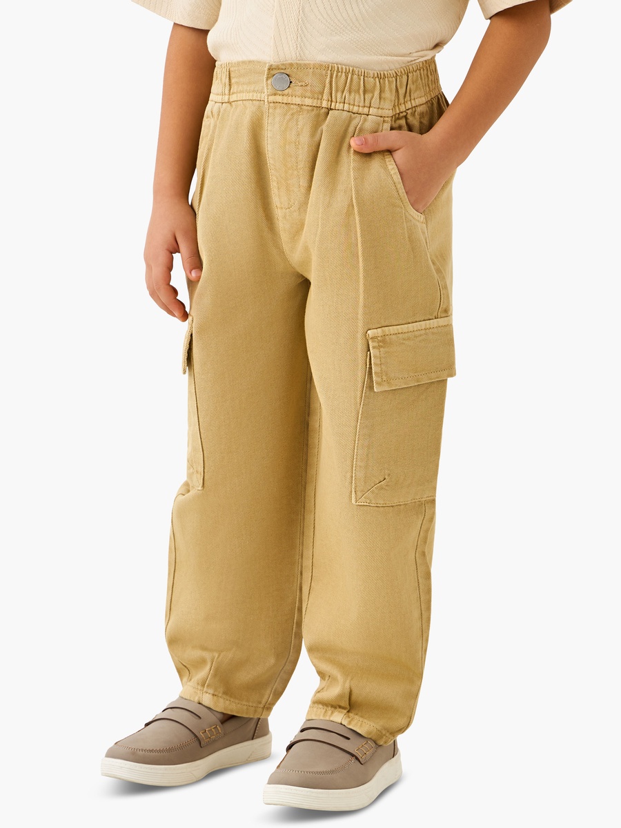 Trousers with Pockets and Buttoned Waist