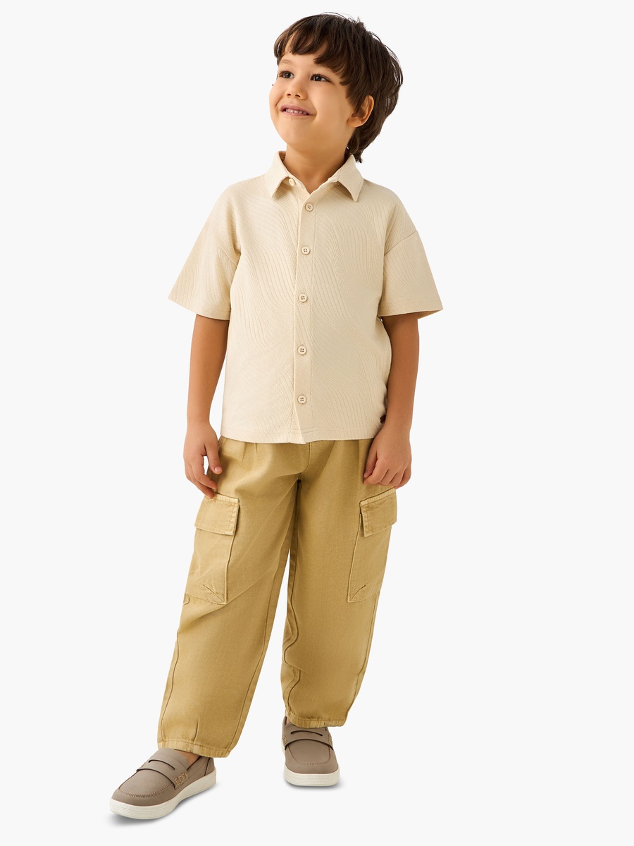 Trousers with Pockets and Buttoned Waist