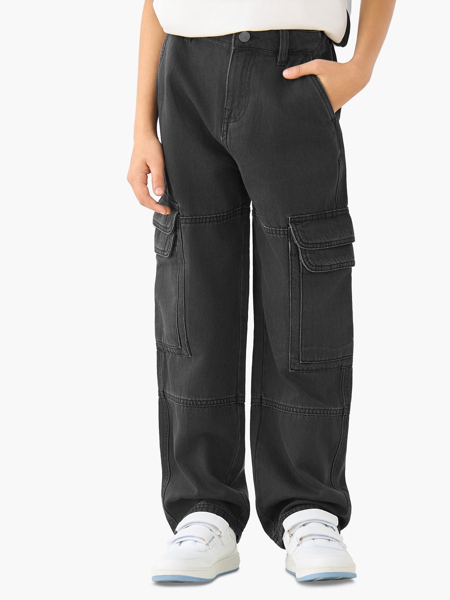 Mid-Rise Cargo Jeans with Pockets