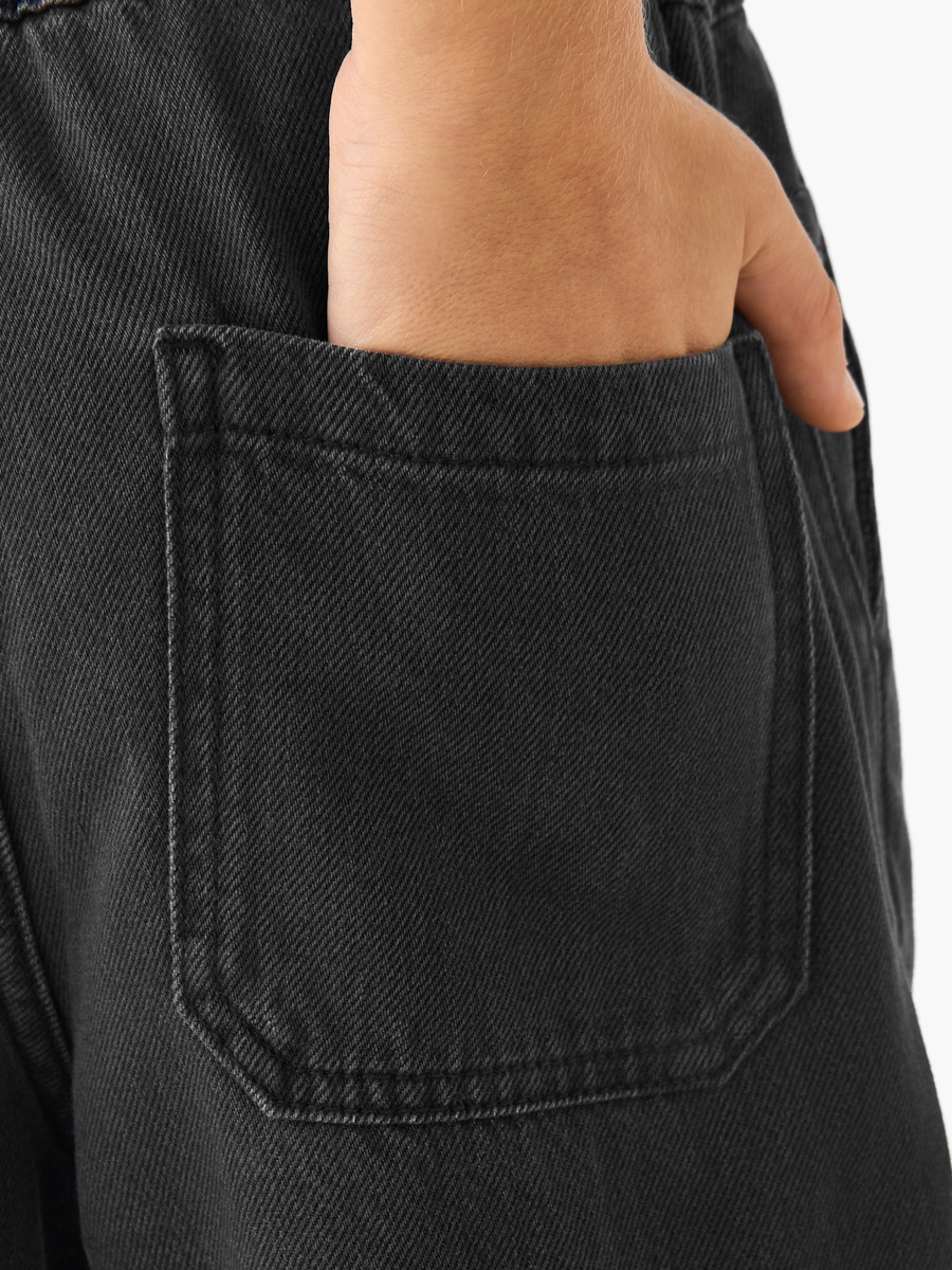 Mid-Rise Cargo Jeans with Pockets