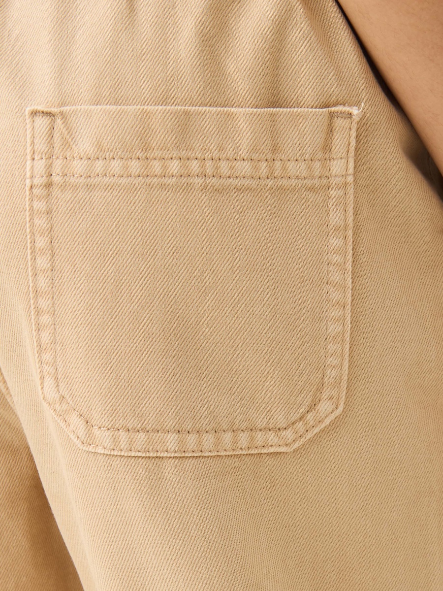 Trousers with Drawstring Closure