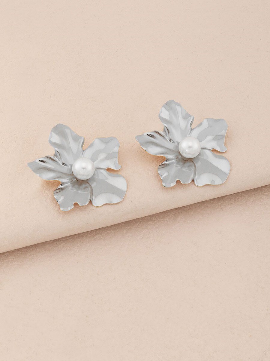 Flower Faux Pearl Earrings