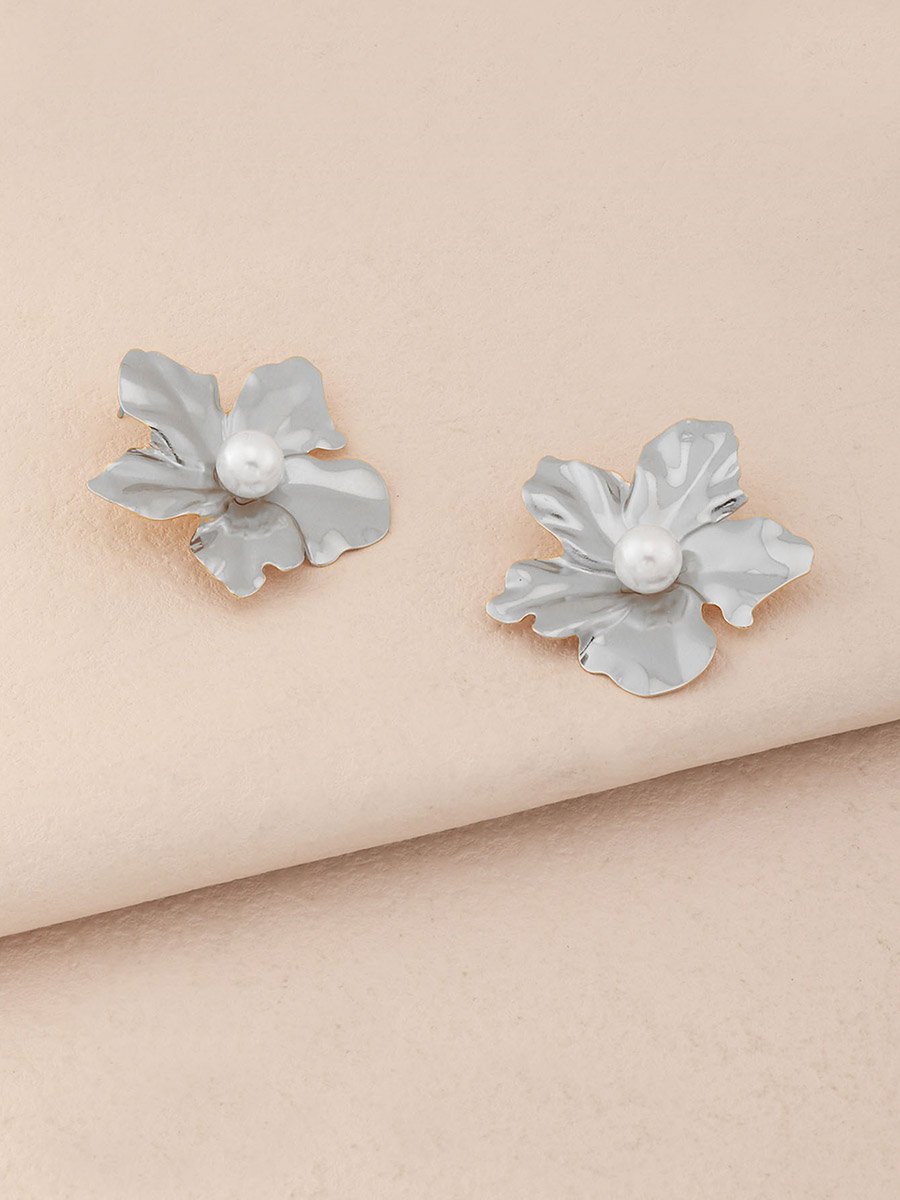 Flower Faux Pearl Earrings