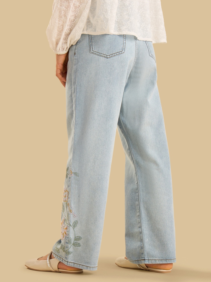 Floral Embroidered Straight Fit Jeans