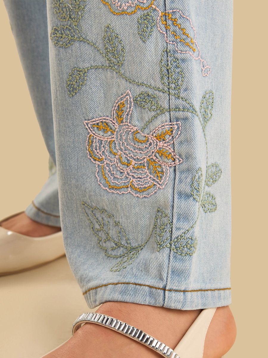 Floral Embroidered Straight Fit Jeans