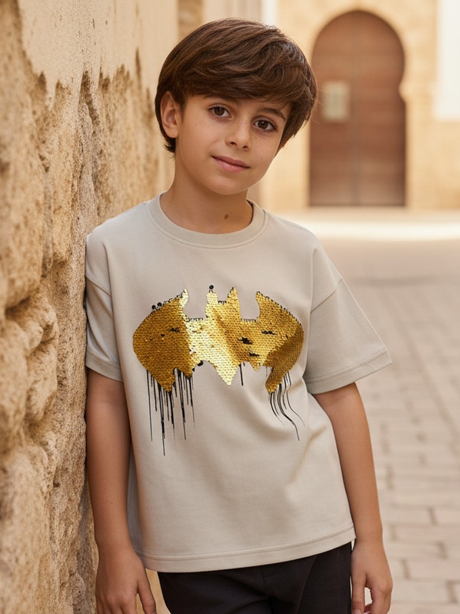 طقم شورت وتيشيرت قطن مزين بالترتر