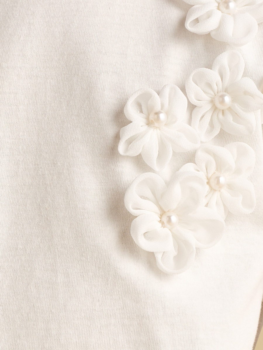 Floral Accent Cotton Corsage T-Shirt
