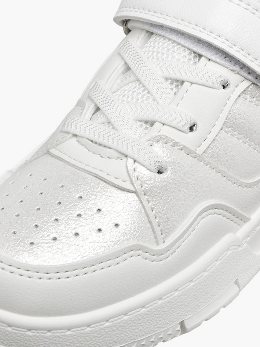 Hook and Loop Closure Ankle Sneakers