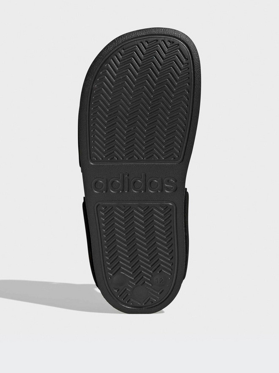 صندل أديليت بإغلاق لاصق