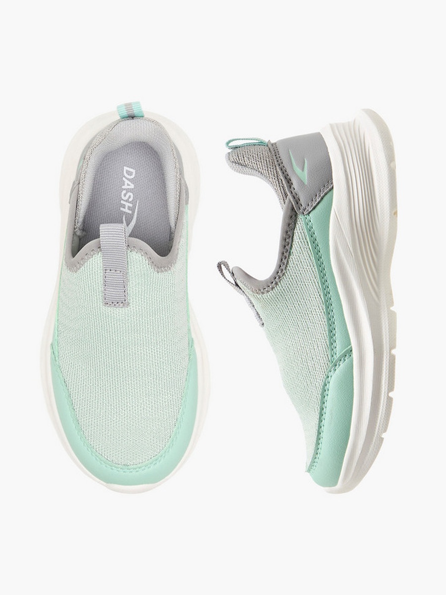 Slip-On Sports Shoes