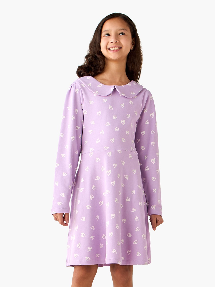 فستان بقصة إيه-لاين وياقة بيتر بان وأكمام طويلة بطبعات قلوب