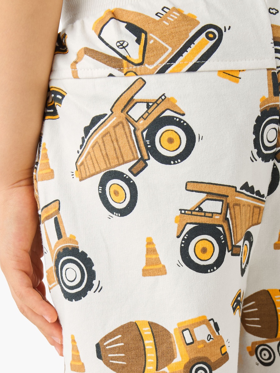 Drawstring Waist Shorts with Vehicle Print