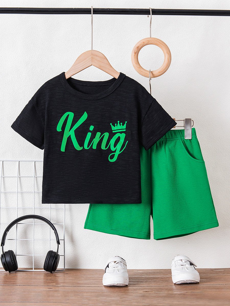 Boys Graphic Print T-Shirt and Shorts Set