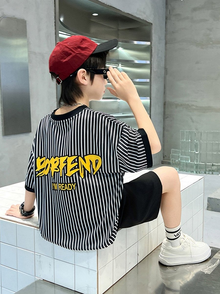 Boys Black Graphic Print T-Shirt and Shorts Set