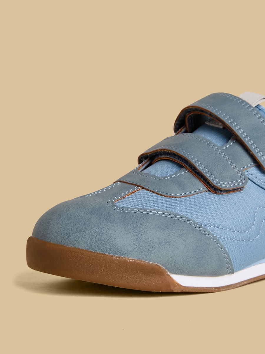 Panelled Sports Shoes with Hook and Loop Closure