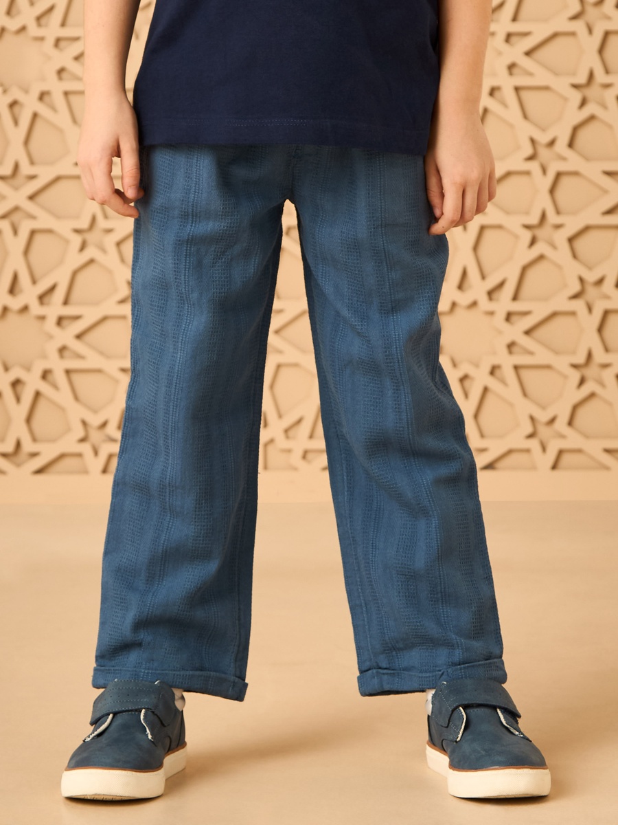 Graphic Print T-Shirt And Dobby Pants