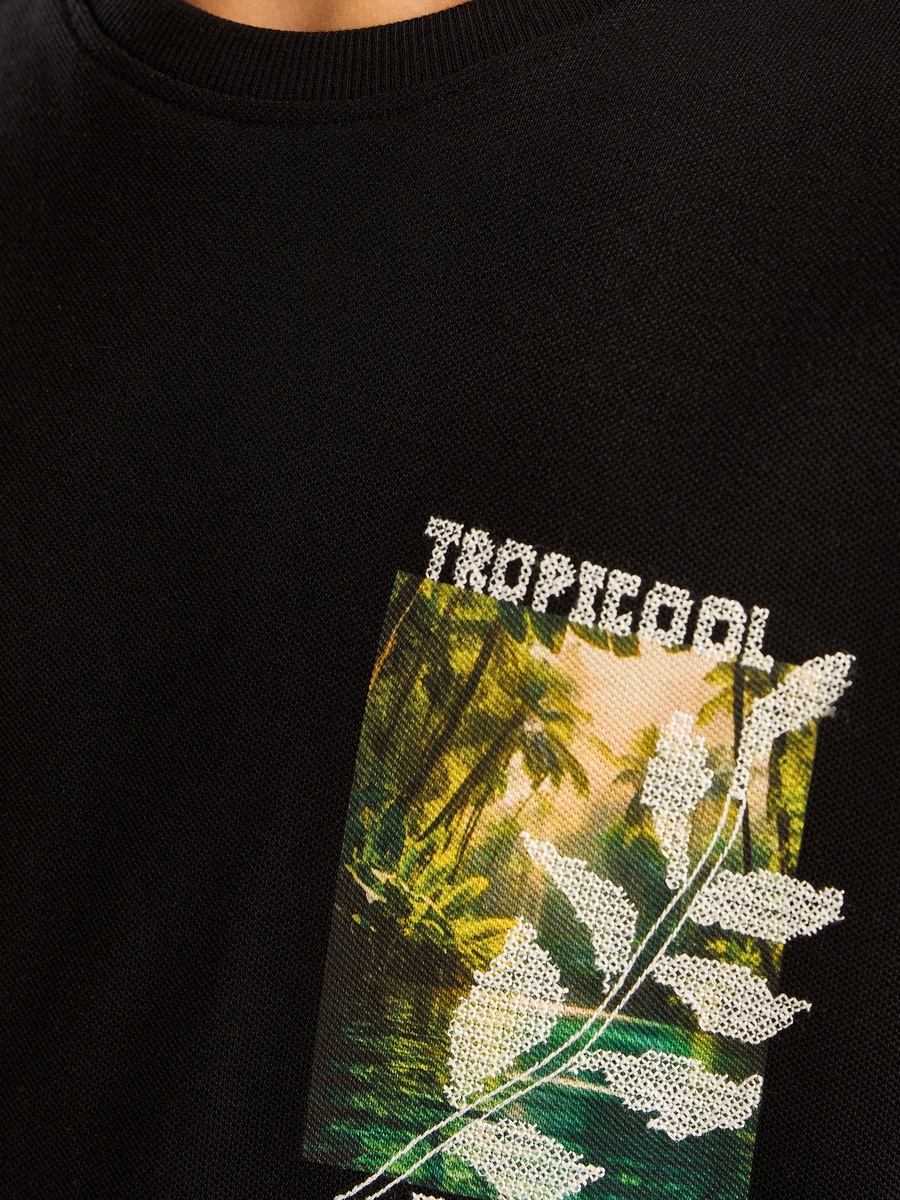 Graphic Embroidered Cotton T-Shirt