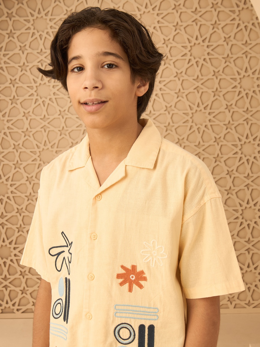 Applique Detail Linen Blend Shirt