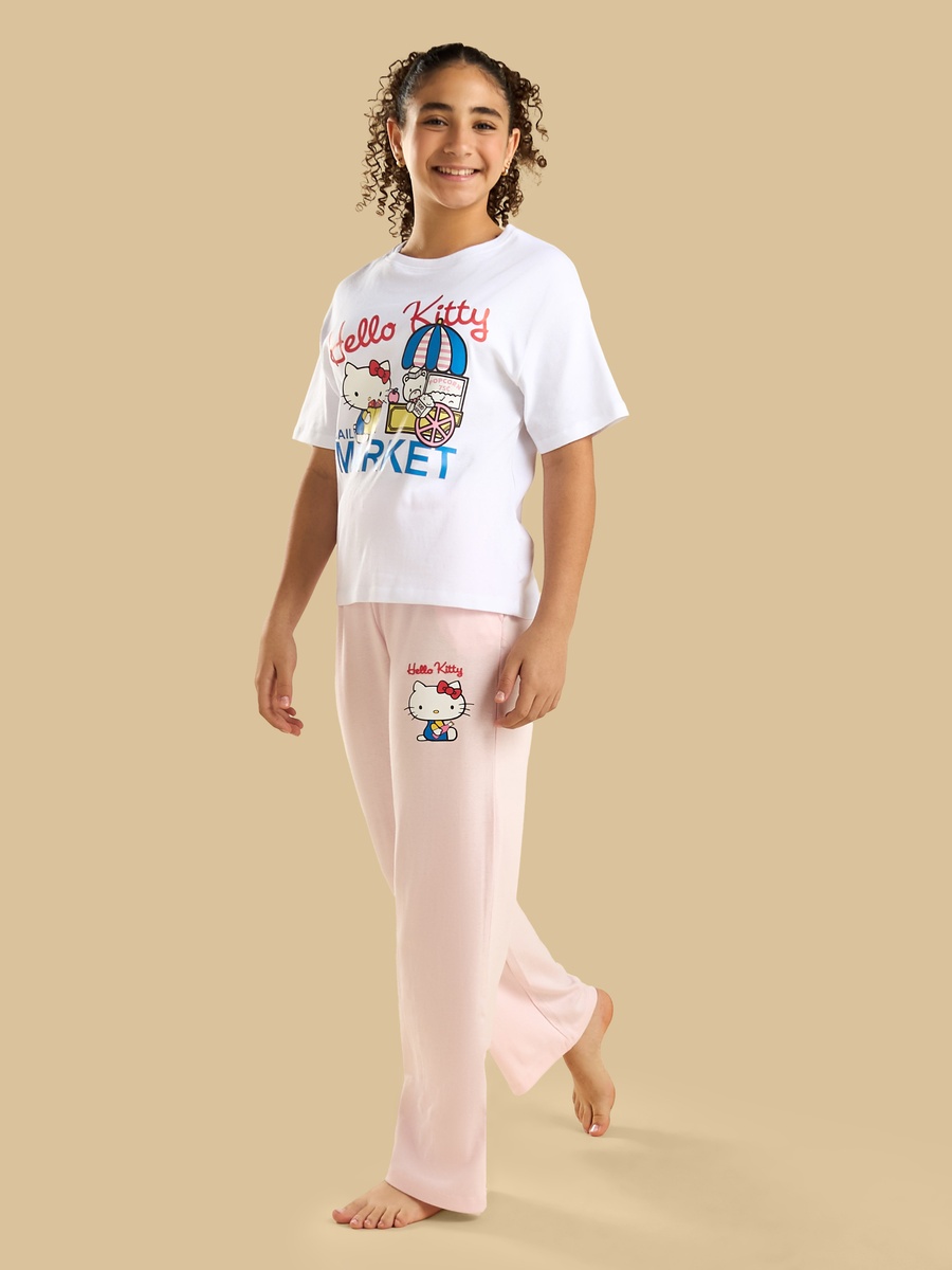Hello Kitty Print Pyjama Set