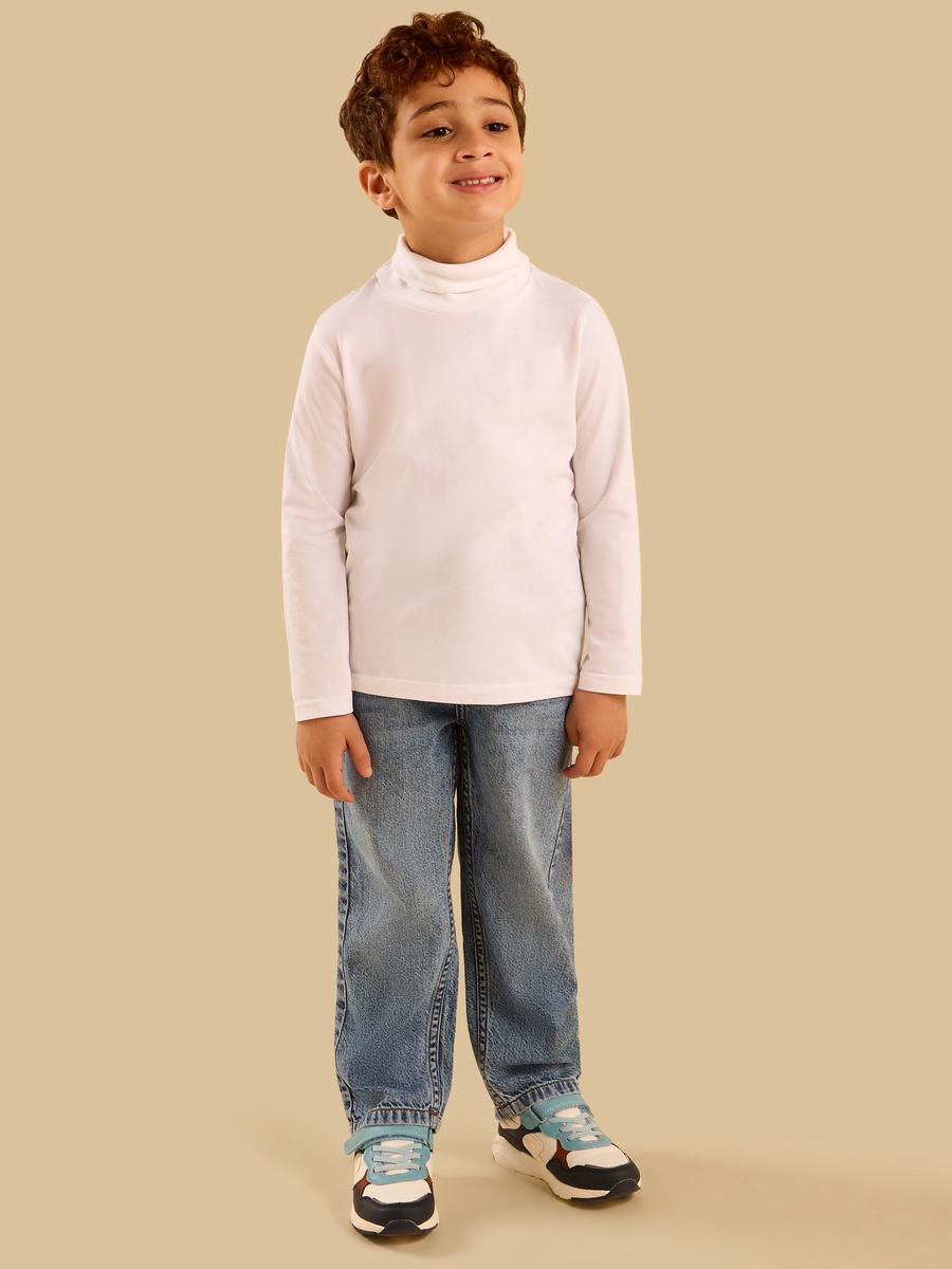 Straight Leg Jeans