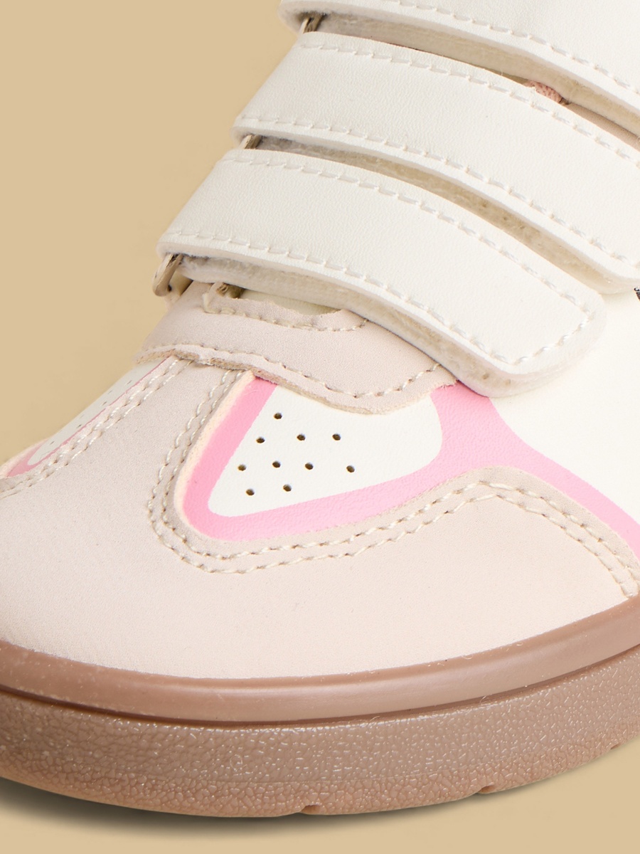 Stitch Print Sports Shoes with Hook and Loop Closure