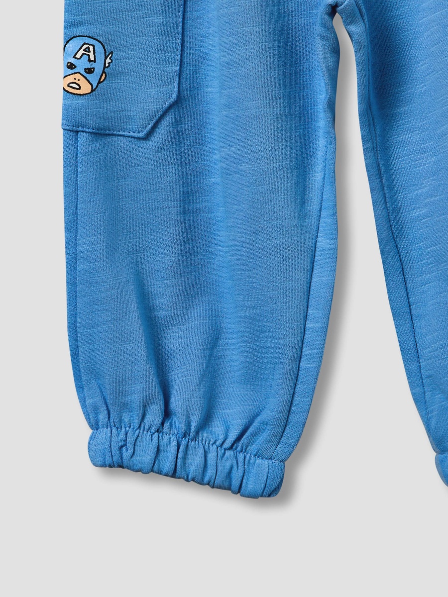 Hooded Long Sleeves Sweatshirt and Joggers Set with Avengers Print
