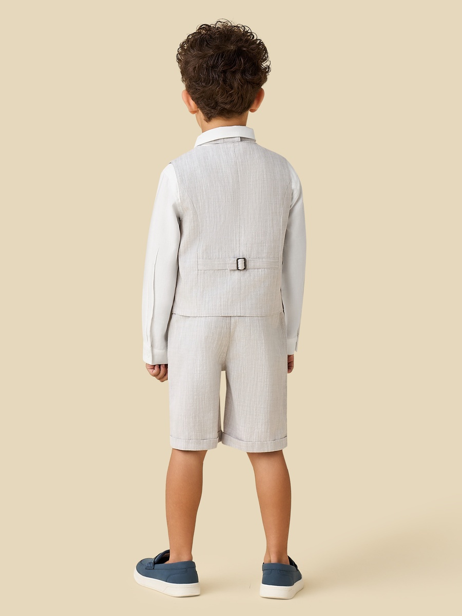 Collared Long Sleeves Shirt and Shorts with Waistcoat and Bow Tie