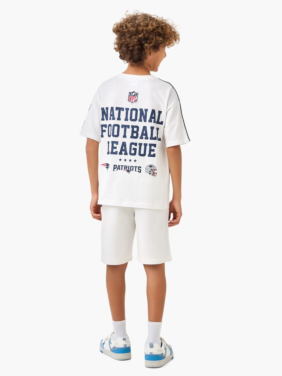 XYZ Crew Neck Short Sleeve T-Shirt and Shorts Set with Drawstring Closure