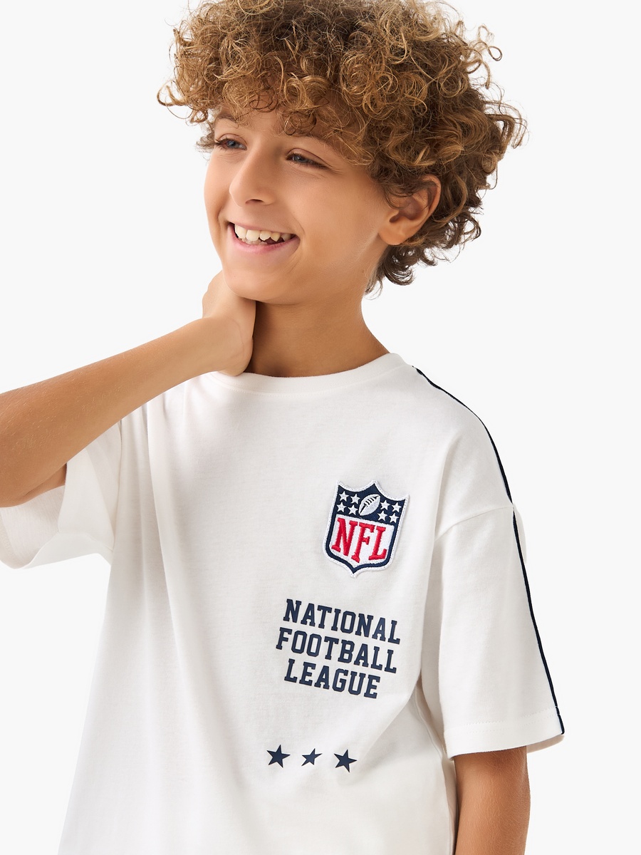XYZ Crew Neck Short Sleeve T-Shirt and Shorts Set with Drawstring Closure