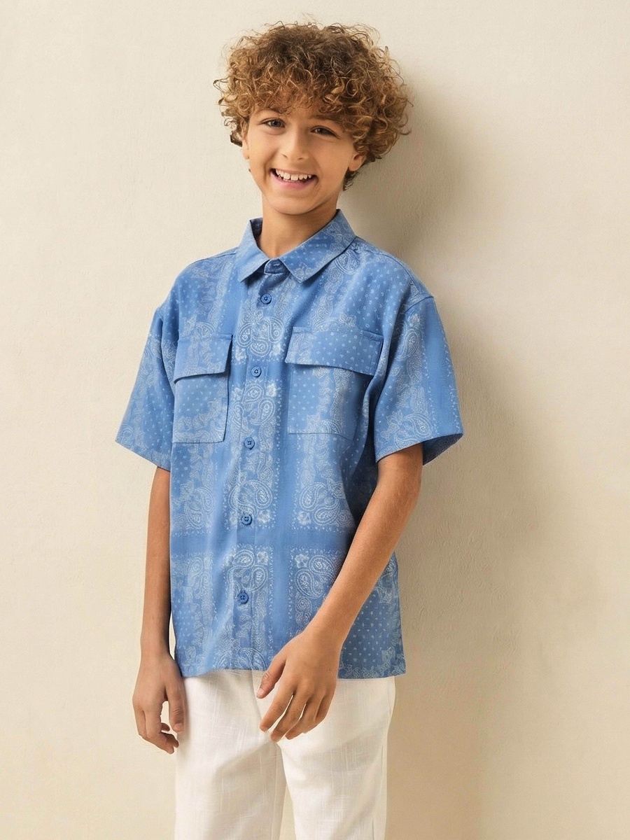 Short Sleeves Shirt with Paisley Print