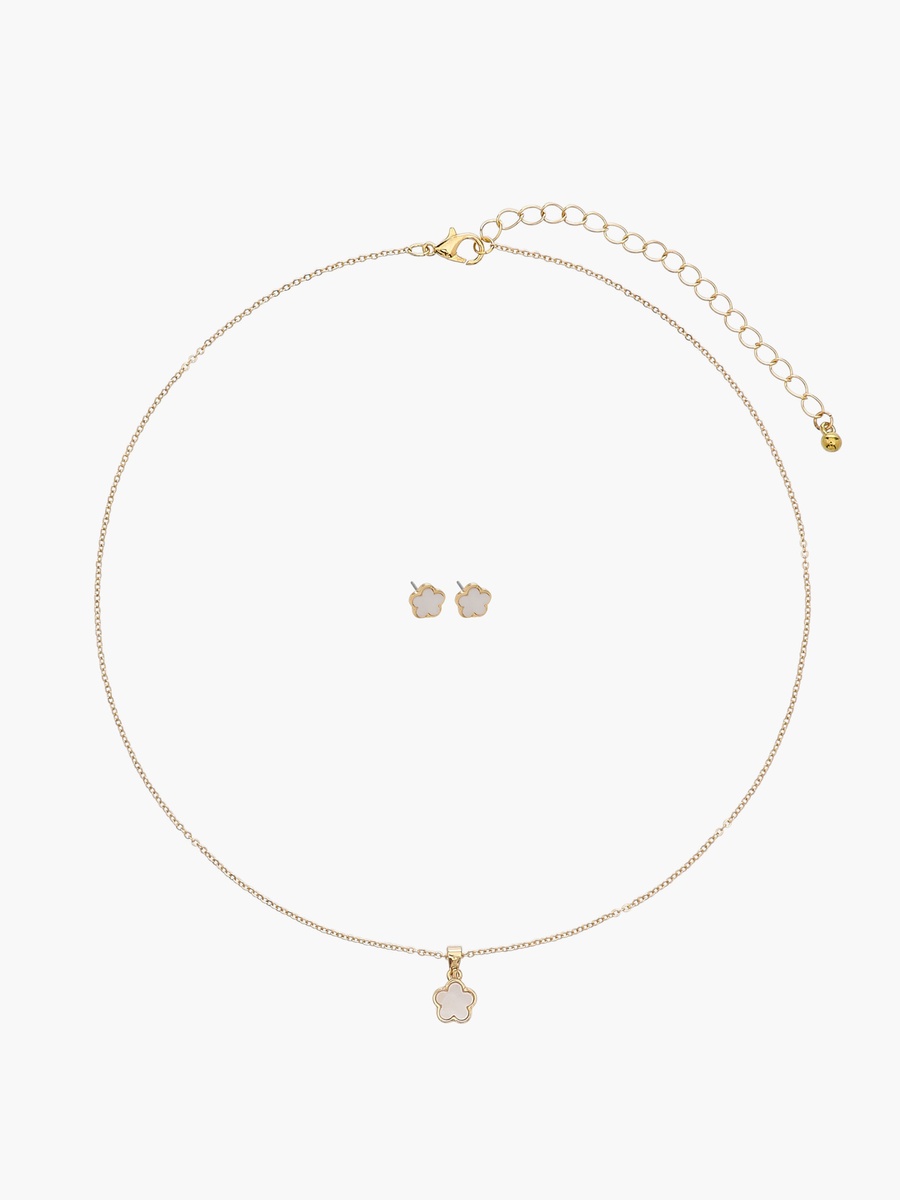 Pendant Necklace and Earrings Set with Floral Shape